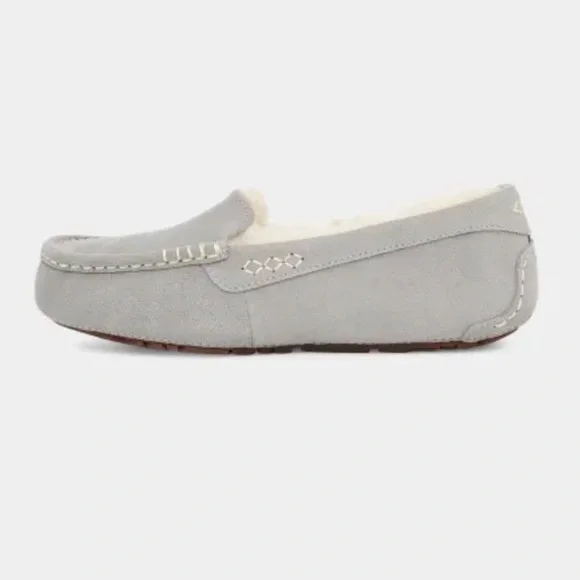 NWT UGG Ansley moccasin slippers light grey - Picture 3 of 15